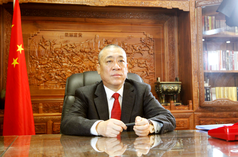 “发钱发到手软”的网红老板，河南欧博游戏董事长崔培军也来参会啦！